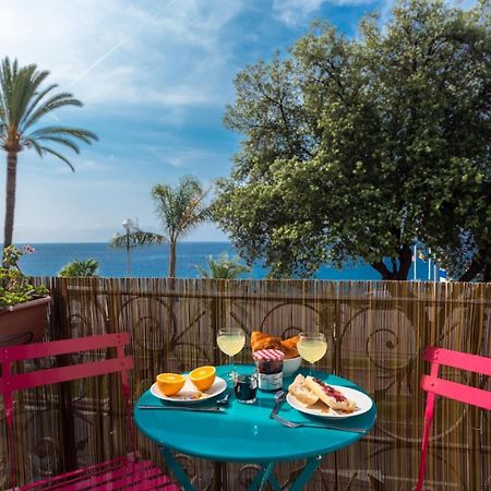 Etats Unis 892 - Spacious Flat On Sea Front Wac Nice Exteriör bild